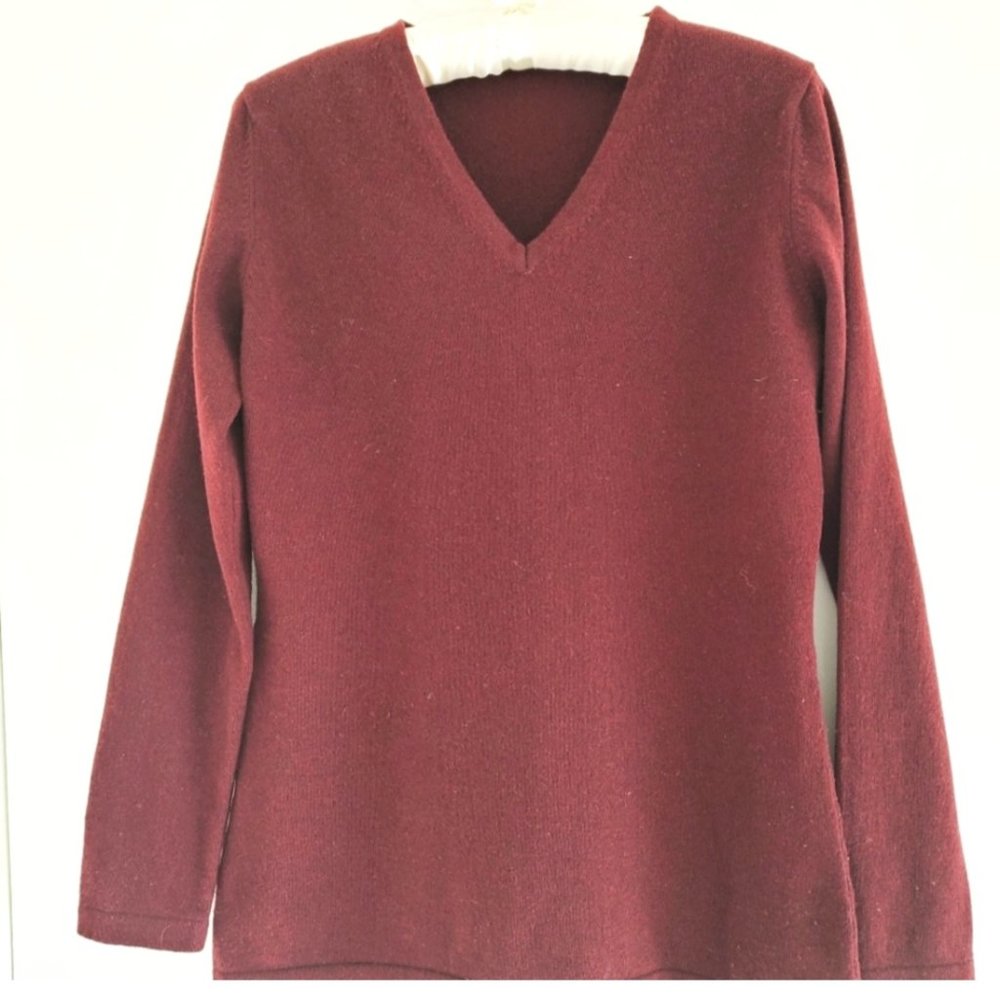 Burgundy Italian Cashmere V-neck Sweater, IT 42